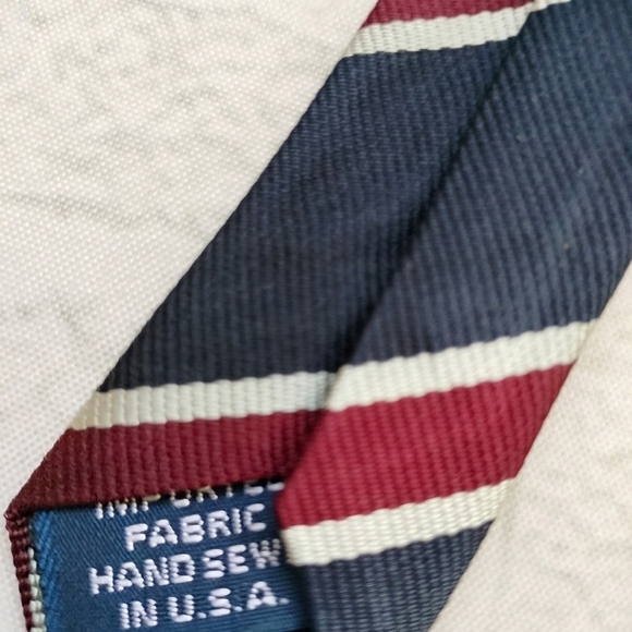 Lands' End Men's Navy, Red, Silver Striped Silk Tie Necktie Repp Handsewn In USA - Picture 6 of 11